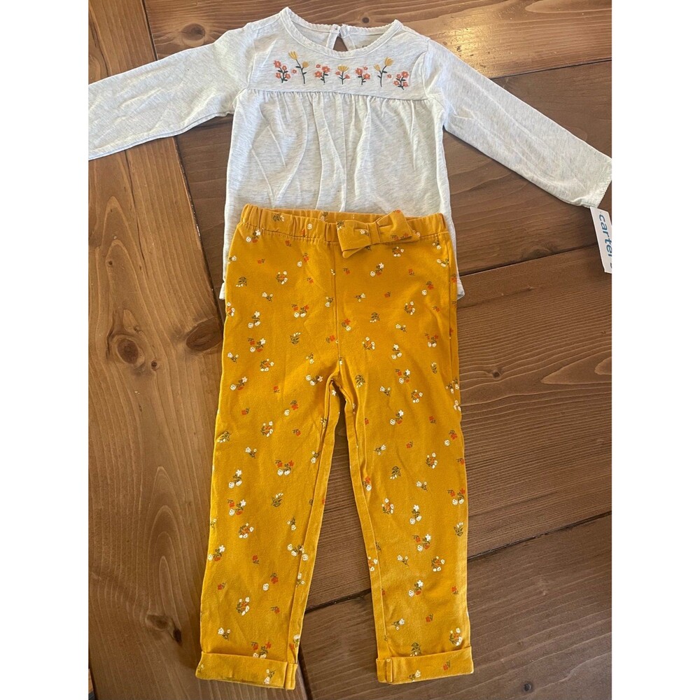 Baby Girl Carter’s Outfit - Size 18 Months - NWT